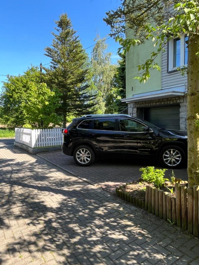 Sweet Home Cieplice Mountain View Apartament By The Main Park And Thermal Pools Єленя-Ґура Екстер'єр фото
